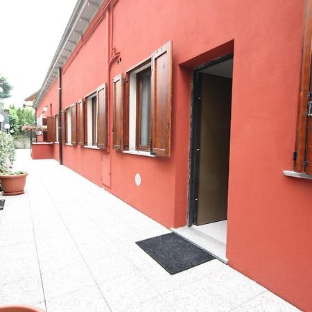 B&B Black&White And Apartments 칸투 외부 사진