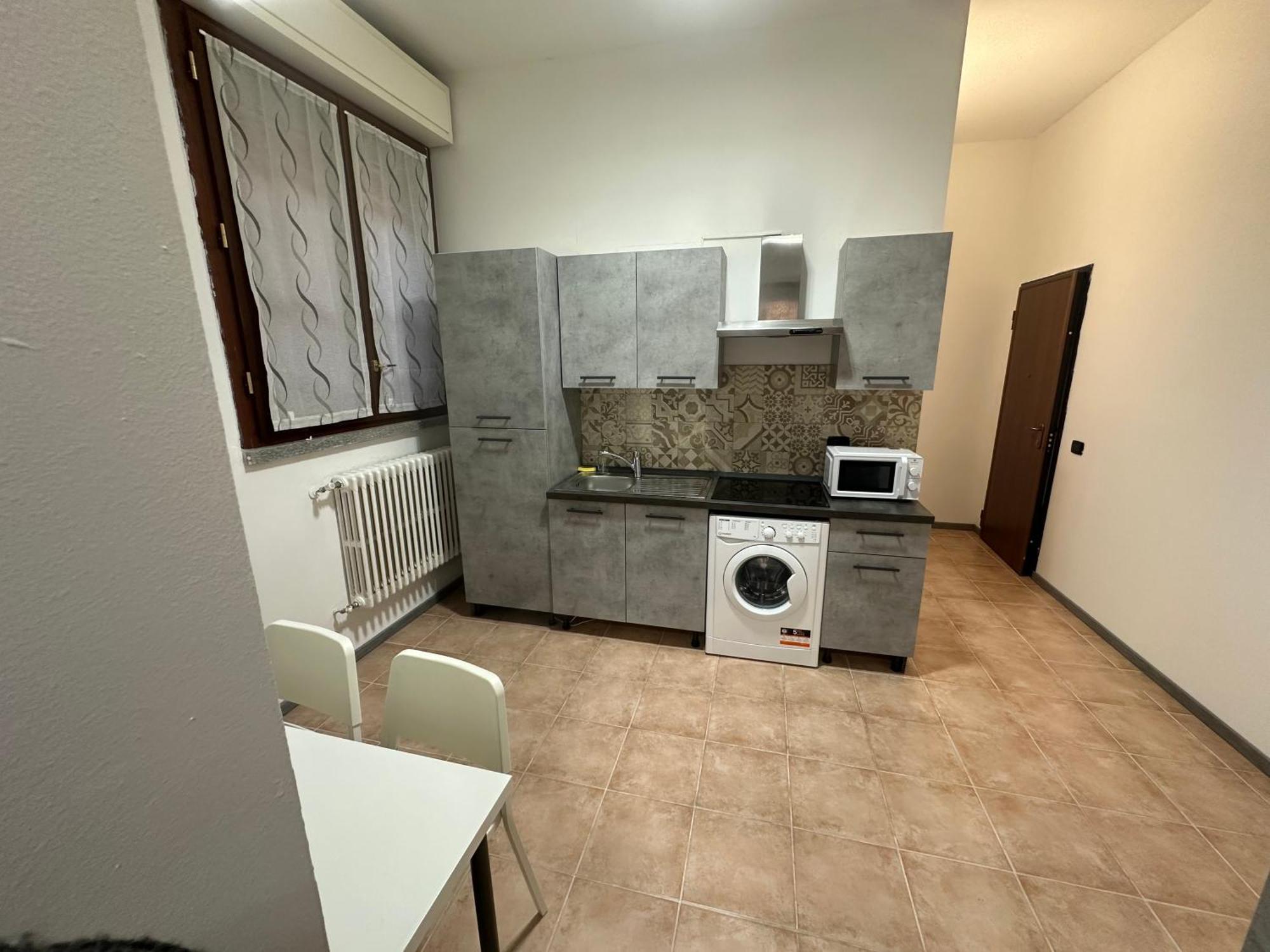 B&B Black&White And Apartments 칸투 외부 사진